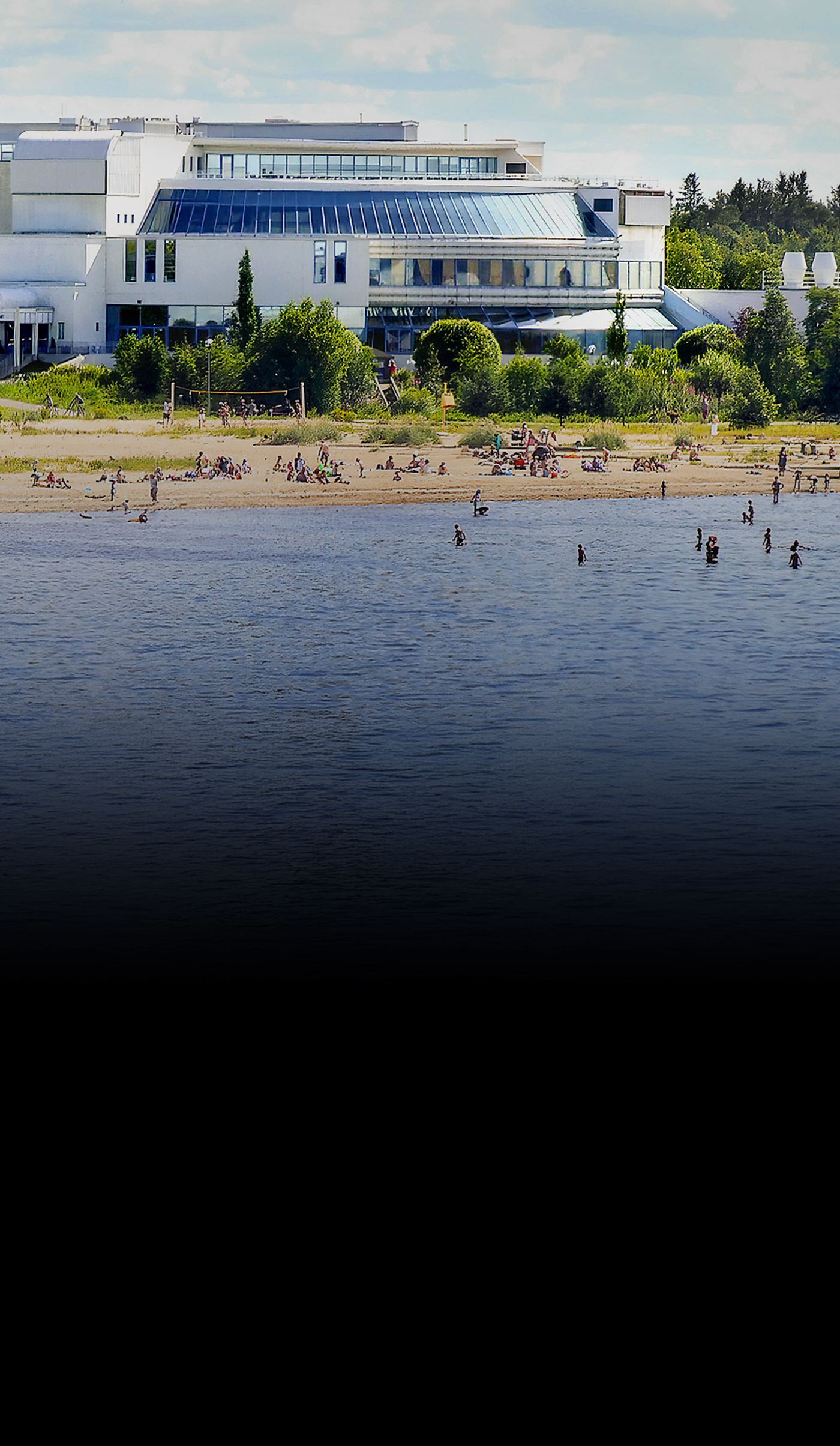 holiday-club-oulun-eden-hero-mobile-1400x2408.jpg