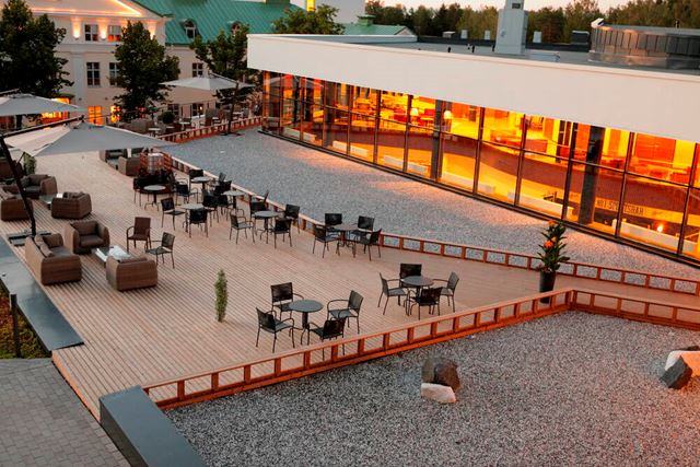 holidayclubsaimaa-ulkoterassi.jpg