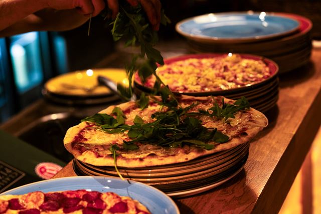 saimaa---classic-pizza---pizzat2---1500x1000.jpg