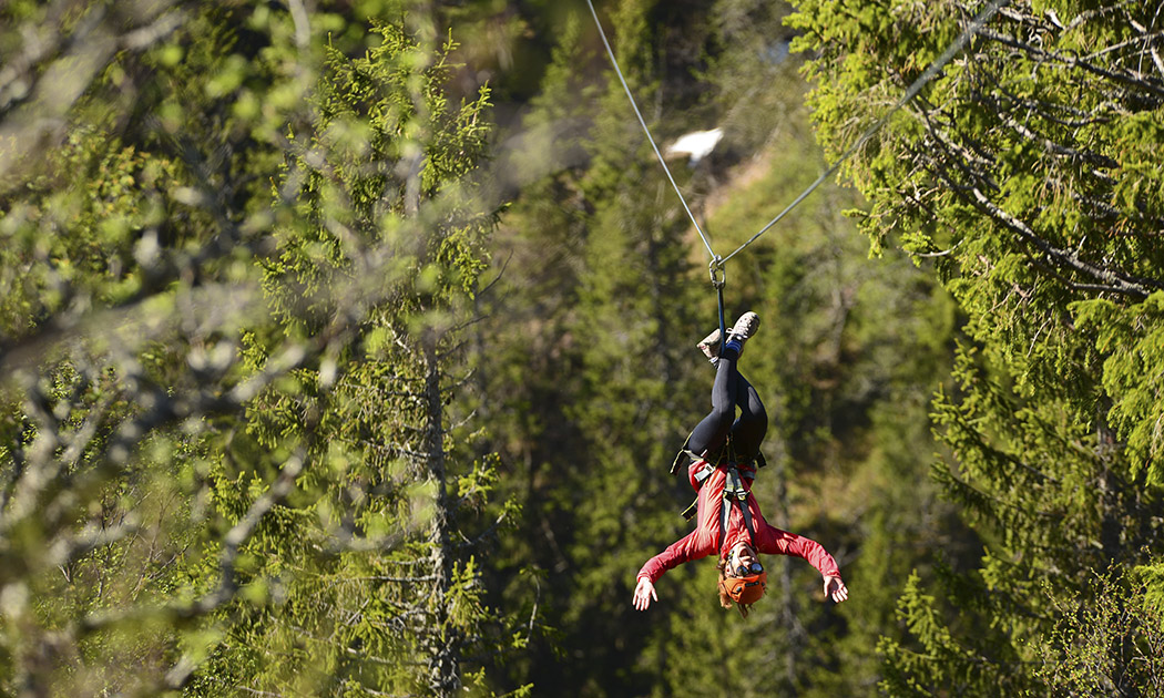1050_630_Karro_UppOchNer_Zipline_Camp_Åre_AnnaLindner.jpg