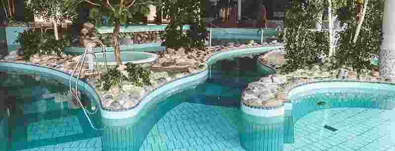1042_400_BAD POOL 5M0A2004 1.jpg