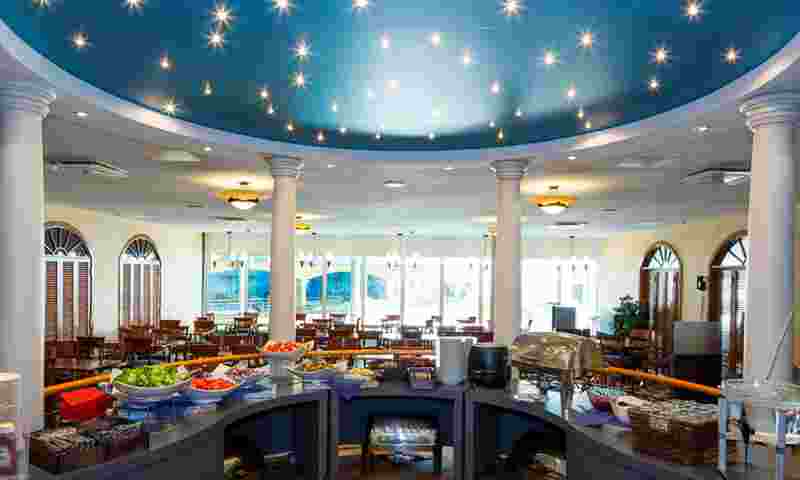 buffet area hor.jpg