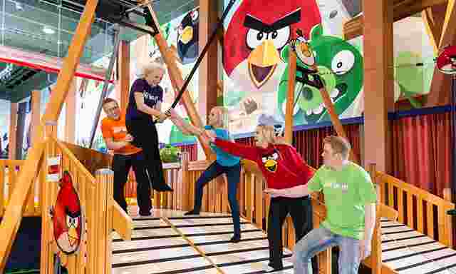 Yhdistä kylpylä ja Angry Birds -puisto!