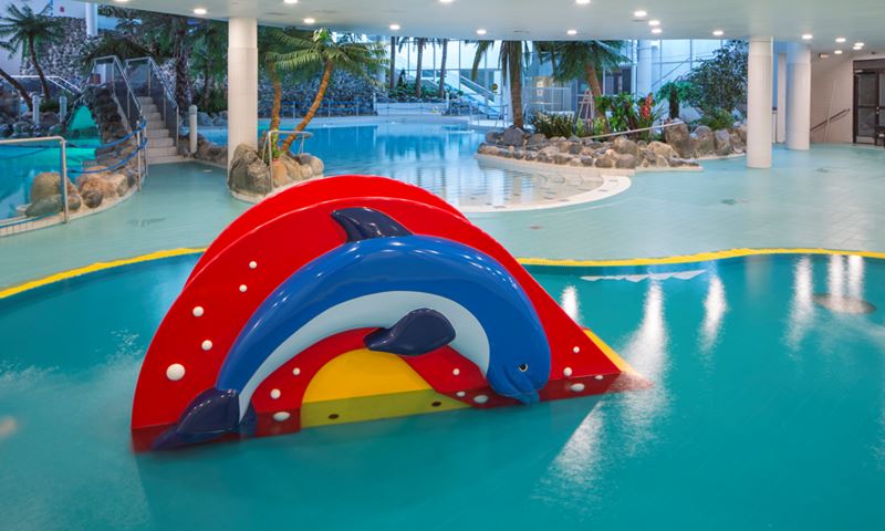 Kuusamon Tropiikki-children's pool hor.jpg