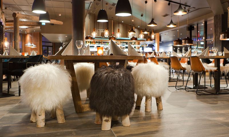 saariselkä - fluffy chairs hor.jpg