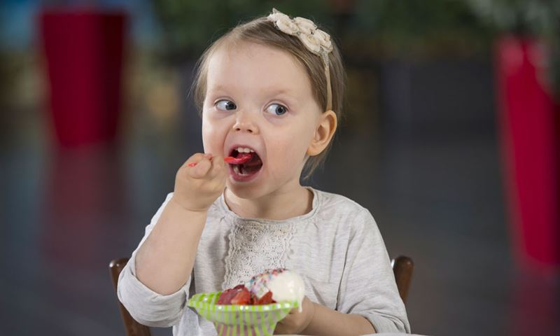 Girl-eating-ice-cream.jpg