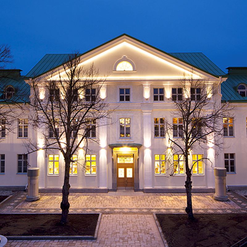 saimaa-castle-night-squ.jpg
