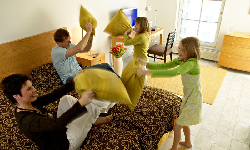 Tampere-tyynysota-perhe-hor.jpg