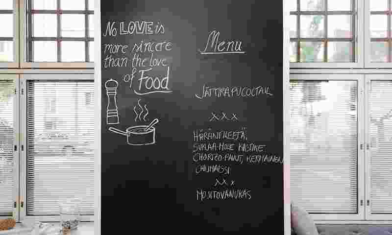 Tampereen-Kylpylä-klubikeittio-liitutaulu-menu-hor.jpg