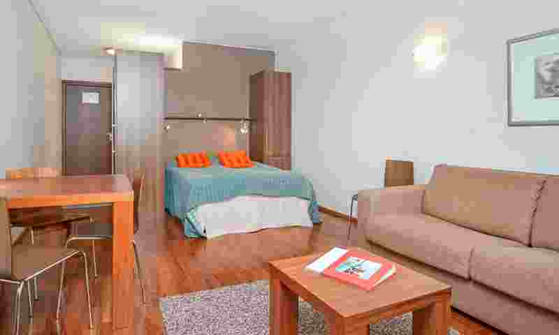 ellivuori-studio-livingroom-hor.jpg