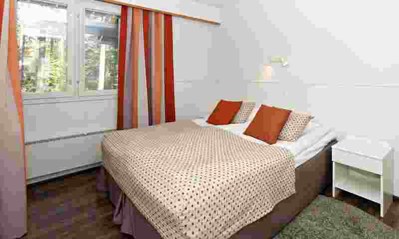 kalajoki-sarkkainparatiisi-11-b-bedroom-hor.jpg