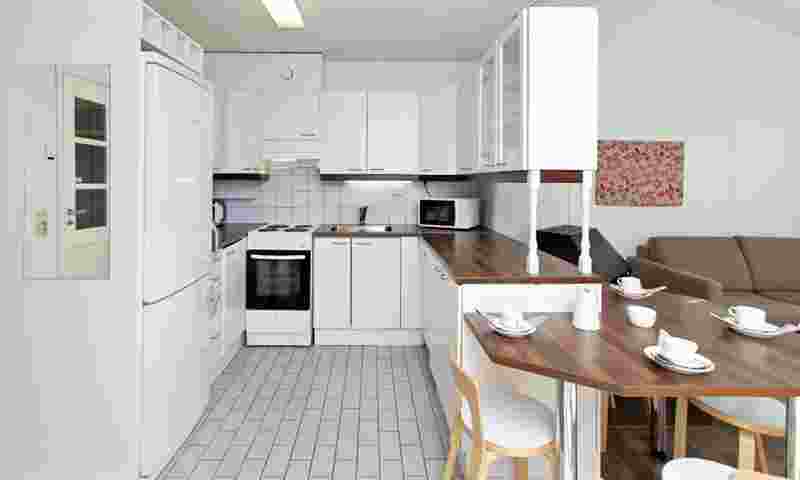 kalajoki-sarkkainparatiisi-11b-kitchen-hor.jpg
