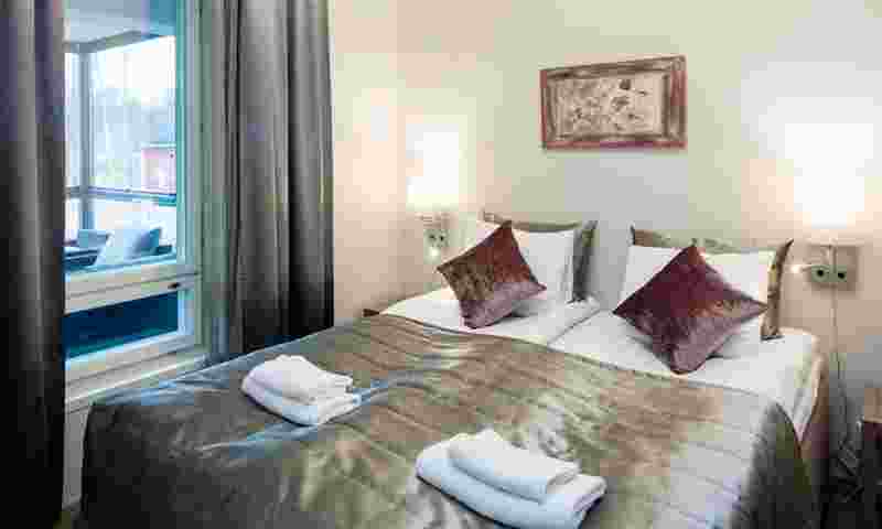 saimaa-white-house-bedroom-hor.jpg