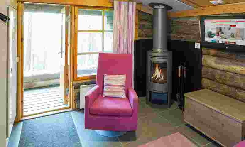 salla-kelorinne-fireplace-hor.jpg