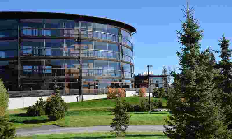 tahko-spa-outside-summer-hor.jpg