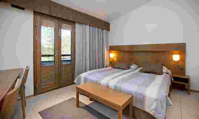 Vierumäki-Golf-resort-bedroom2-hor.jpg