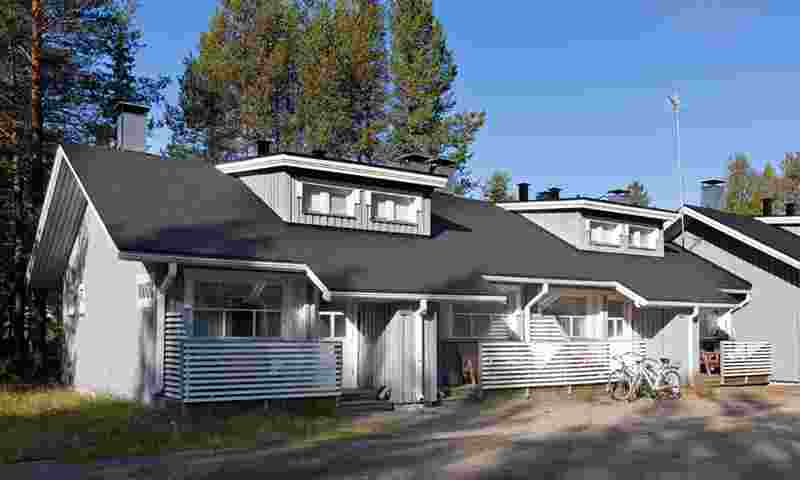 ylläs-mokko-outside-summer-hor.jpg