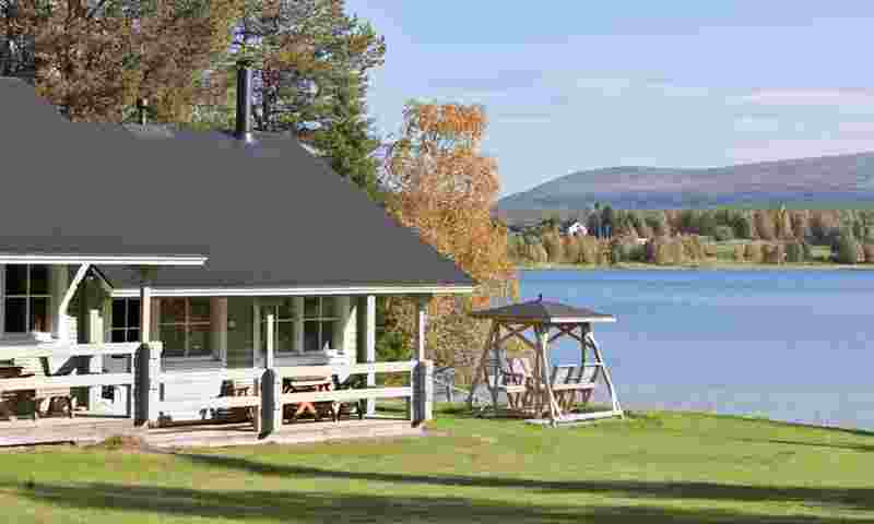 ylläs-siepakka-outside-summer-hor.jpg