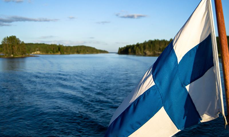 saimaanristelyt_602z360_holidayclub.jpg